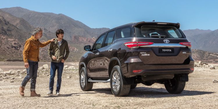 Los principales compradores de autos 0km en Argentina tienen más de 60 años